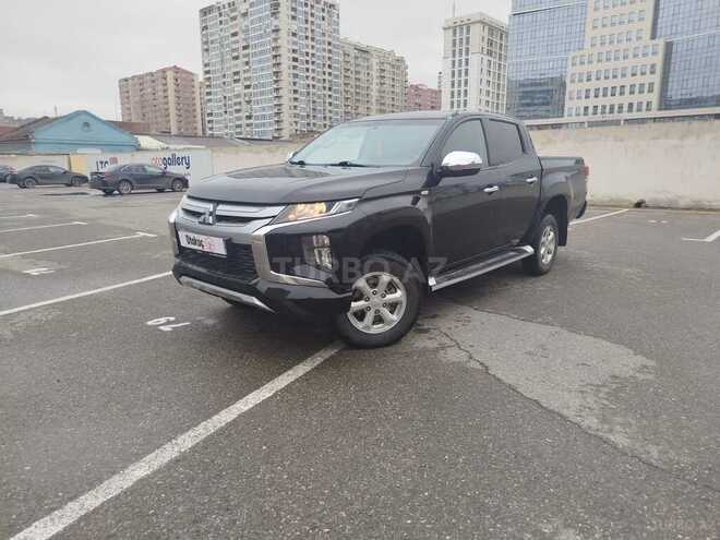 Mitsubishi L200-2