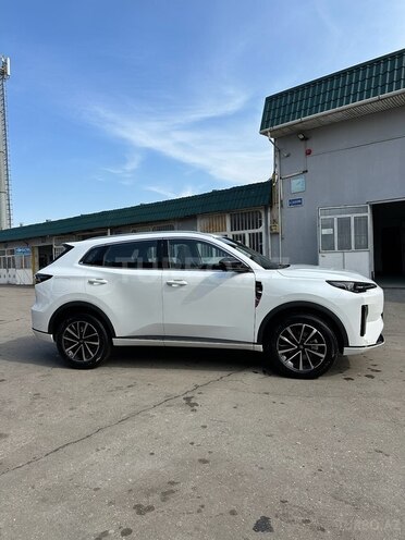 Changan Qiyuan Q05-6