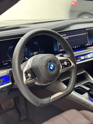 BMW i7 2023, 2,000 km - 0.0 l - Bakı