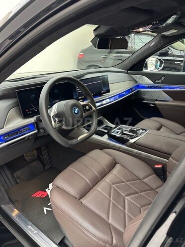 BMW i7 2023, 2,000 km - 0.0 l - Bakı