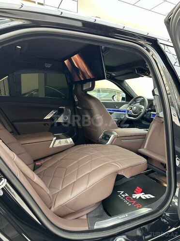 BMW i7 2023, 2,000 km - 0.0 l - Bakı