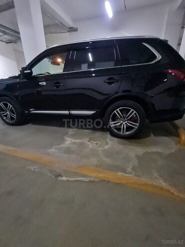 Mitsubishi Outlander 2019, 68,000 km - 2.4 l - Bakı