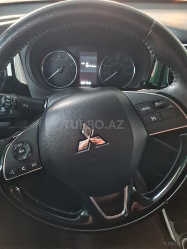 Mitsubishi Outlander 2019, 68,000 km - 2.4 l - Bakı
