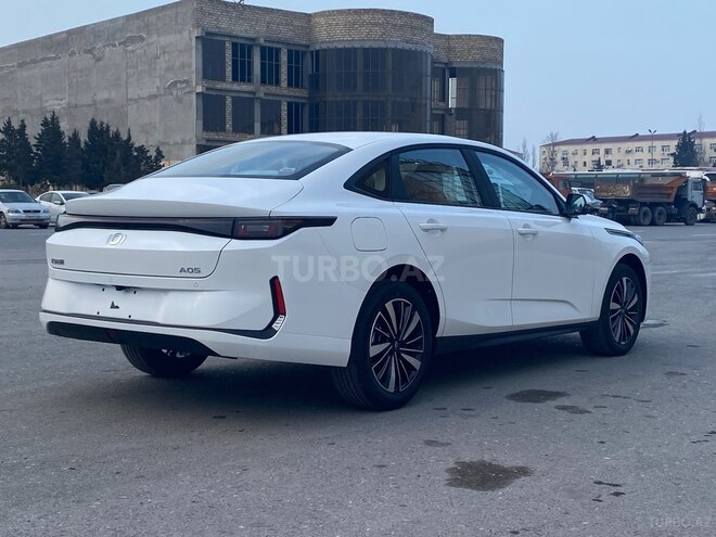 Changan Qiyuan A05 2024, 0 km - 1.5 л - Sumqayıt