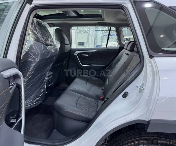 Toyota RAV4-14