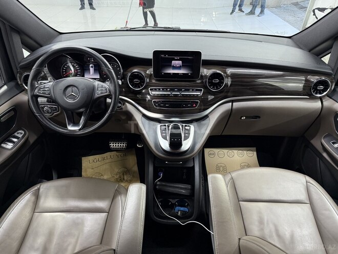 Mercedes V 250-27