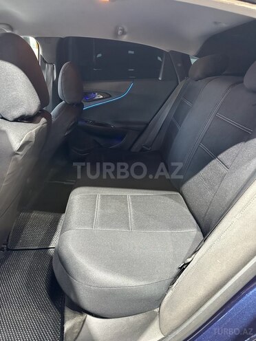 Chevrolet Malibu-12