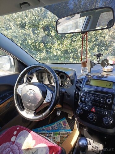 Kia Ceed 2009, 250,000 km - 1.6 л - Bakı