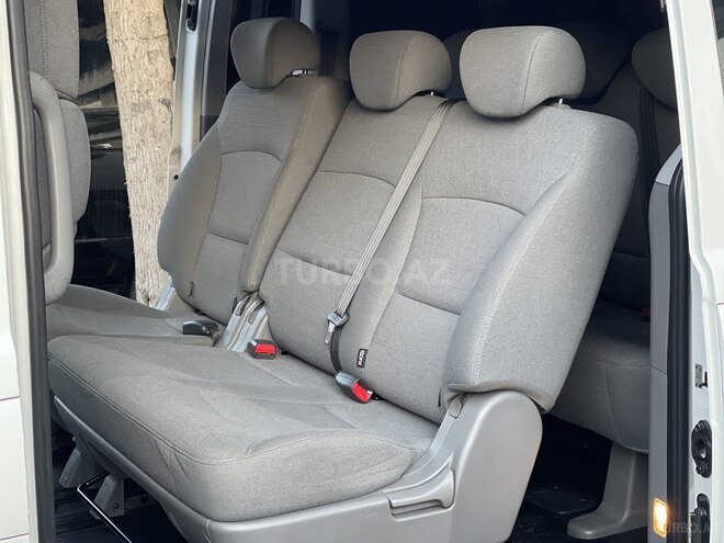 Hyundai H-1-10