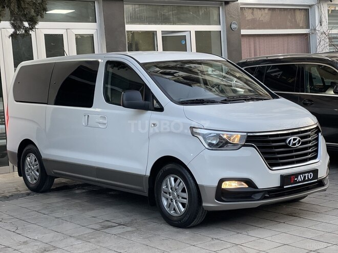 Hyundai H-1-2