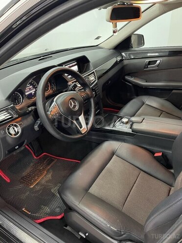 Mercedes E 220 d-5
