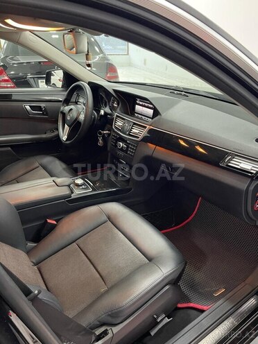 Mercedes E 220 d-8