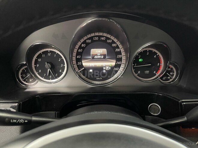 Mercedes E 220 d-10
