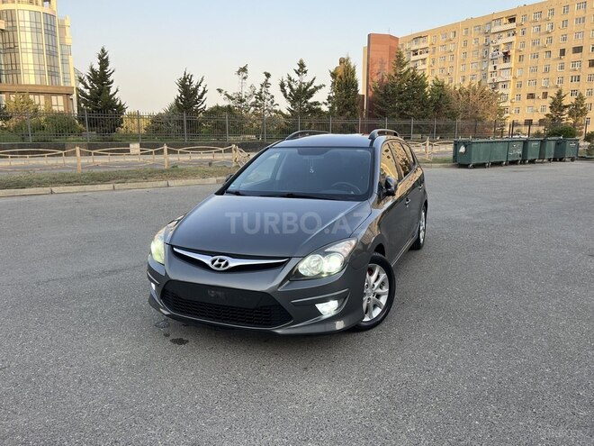 Hyundai i30 2011, 334,200 km - 1.6 л - Bakı