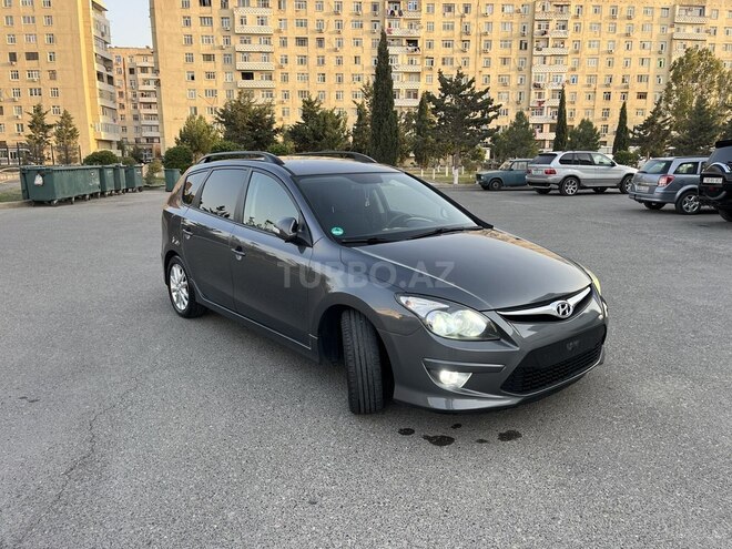 Hyundai i30 2011, 334,200 km - 1.6 л - Bakı