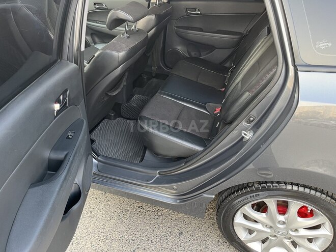 Hyundai i30 2011, 334,200 km - 1.6 л - Bakı