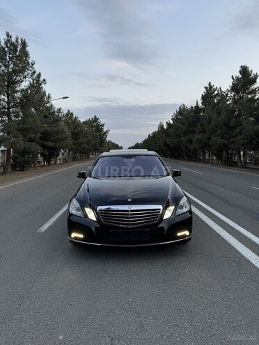 Mercedes E 200 2010, 280,000 km - 1.8 л - Gəncə