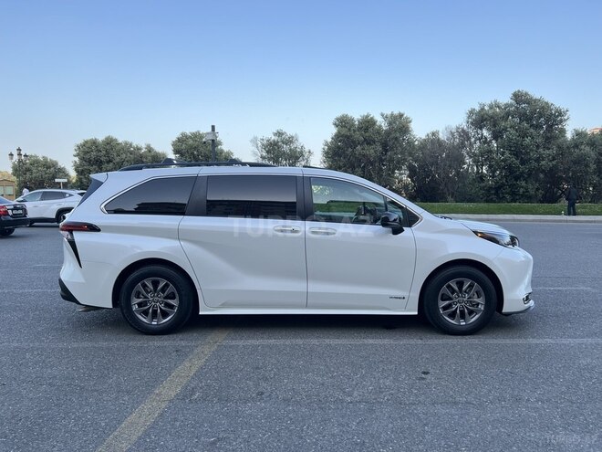 Toyota Sienna 2021, 72,000 km - 2.5 l - Bakı