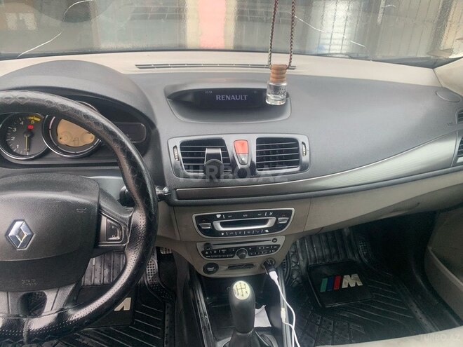 Renault Megane-5