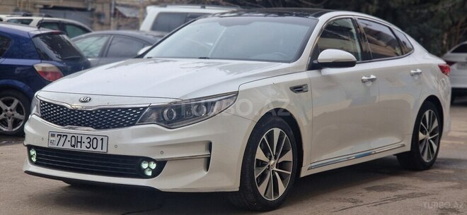 Kia K5-3