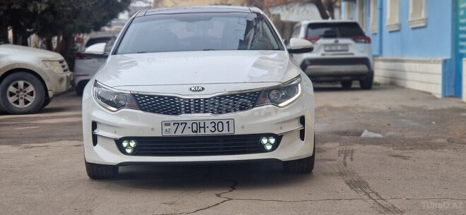 Kia K5-1