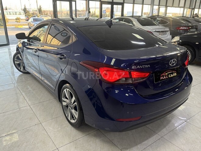 Hyundai Elantra 2015, 136,100 km - 1.8 л - Sumqayıt