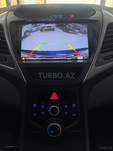 Hyundai Elantra 2015, 136,100 km - 1.8 л - Sumqayıt