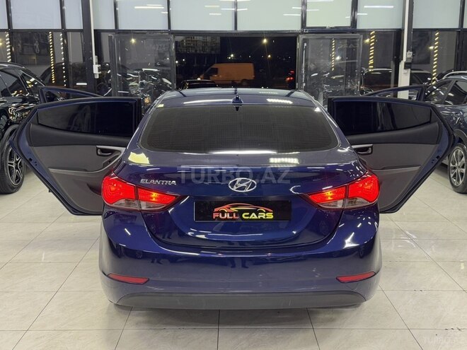 Hyundai Elantra 2015, 136,100 km - 1.8 л - Sumqayıt