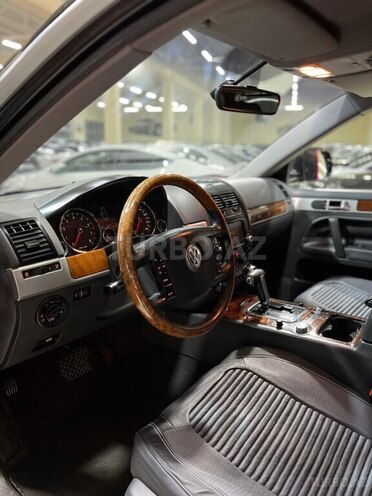 Volkswagen Touareg-11