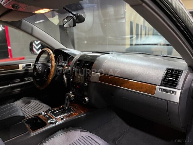 Volkswagen Touareg-14