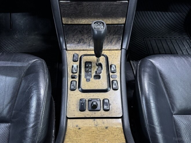 Mercedes E 240 1999, 400,000 km - 2.4 л - Sumqayıt