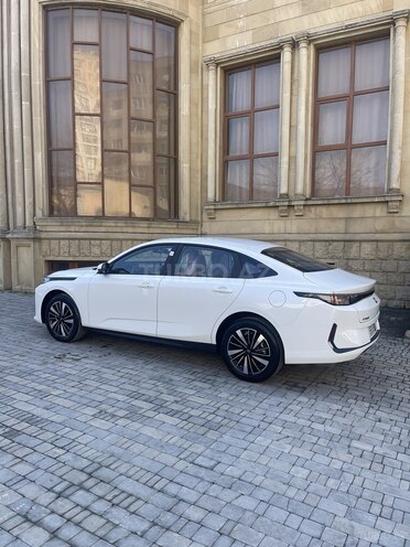 Changan Qiyuan A05 2025, 0 km - 1.5 л - Bakı