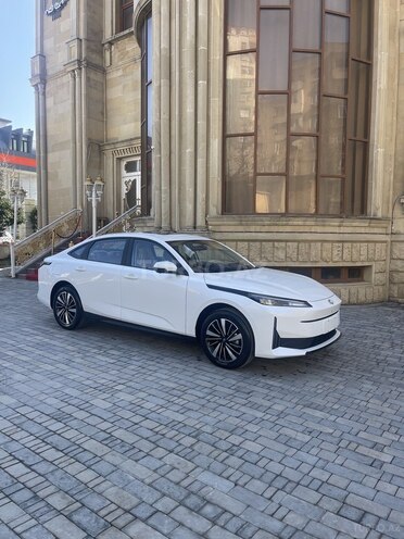 Changan Qiyuan A05 2025, 0 km - 1.5 л - Bakı