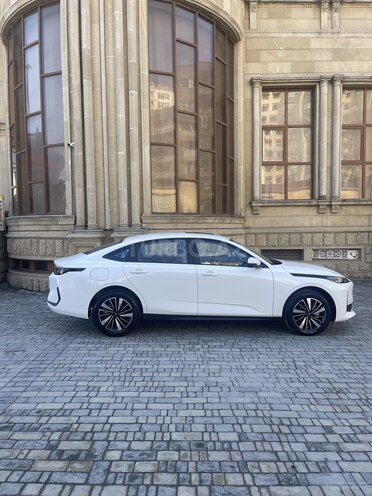 Changan Qiyuan A05 2025, 0 km - 1.5 л - Bakı