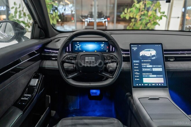 Geely Galaxy L6-16