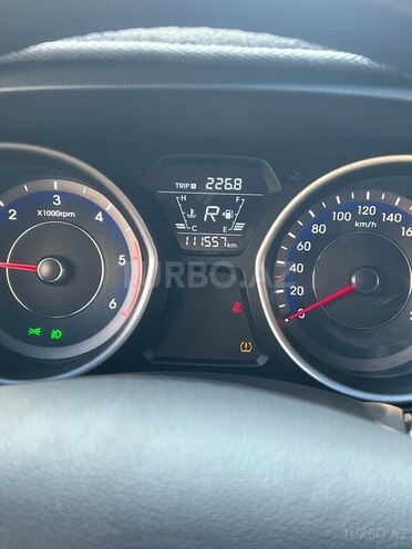 Hyundai Avante 2015, 113,800 km - 1.6 l - Bakı