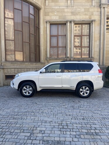 Toyota Land Cruiser Prado 2010, 230,000 km - 2.7 l - Bakı