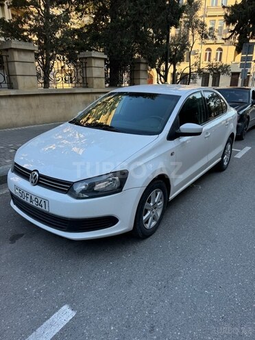 Volkswagen Polo 2013, 159,000 km - 1.6 l - Bakı