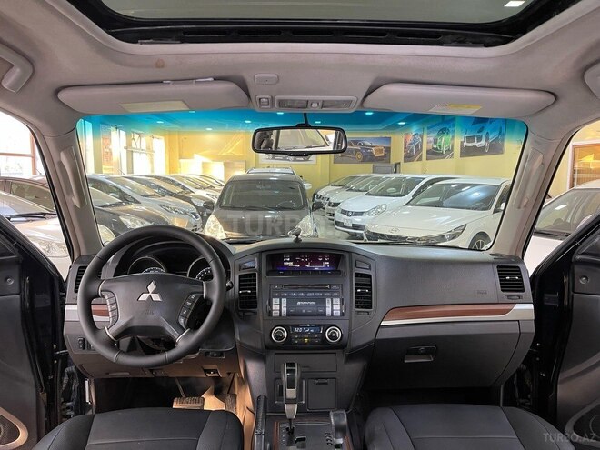 Mitsubishi Pajero 2009, 220,000 km - 3.0 l - Sumqayıt