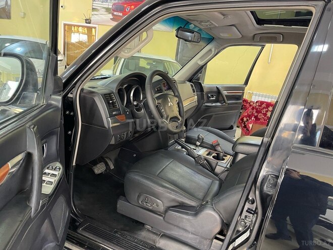 Mitsubishi Pajero 2009, 220,000 km - 3.0 l - Sumqayıt