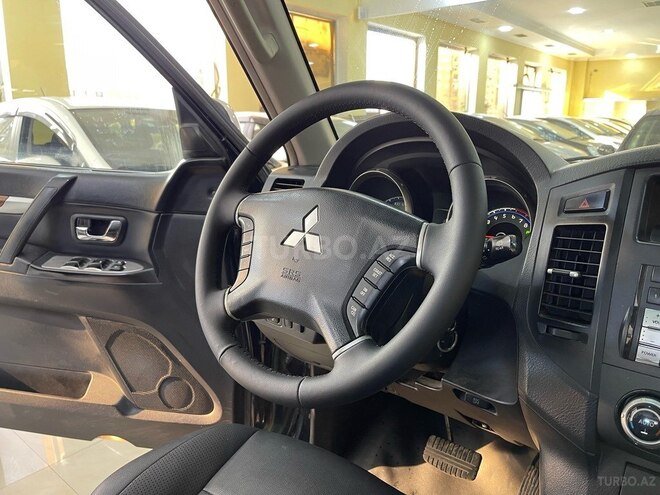 Mitsubishi Pajero 2009, 220,000 km - 3.0 l - Sumqayıt
