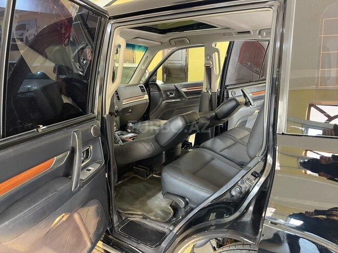 Mitsubishi Pajero 2009, 220,000 km - 3.0 l - Sumqayıt