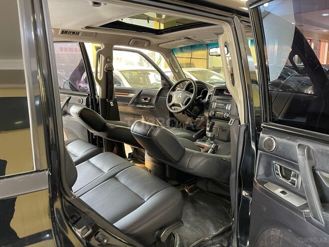 Mitsubishi Pajero 2009, 220,000 km - 3.0 l - Sumqayıt