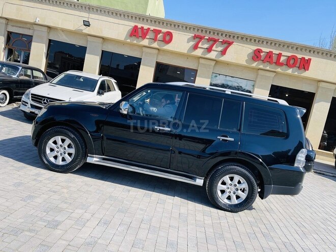 Mitsubishi Pajero 2009, 220,000 km - 3.0 l - Sumqayıt