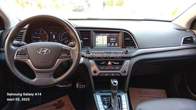 Hyundai Avante 2015, 120,000 km - 1.6 l - Bakı