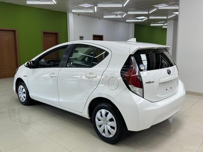 Toyota Aqua 2017, 89,000 km - 1.5 l - Bakı