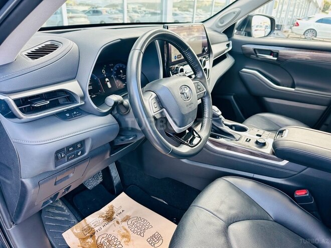 Toyota Highlander-13