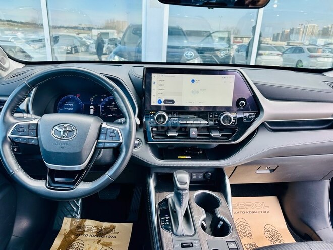 Toyota Highlander-10