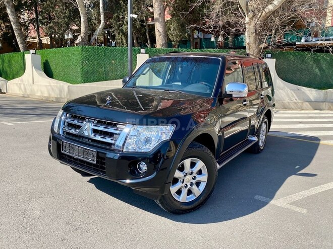 Mitsubishi Pajero-5