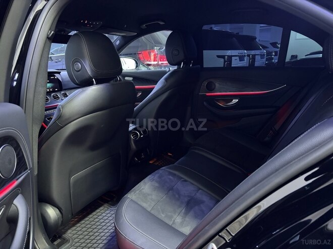 Mercedes E 300-7